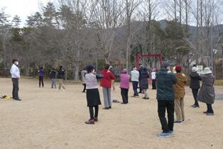 余暇村公園健康ウォーキング 1.JPG