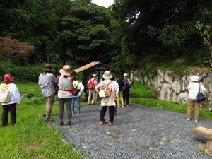 岡之山公園～水車のある庭園 (1).JPG